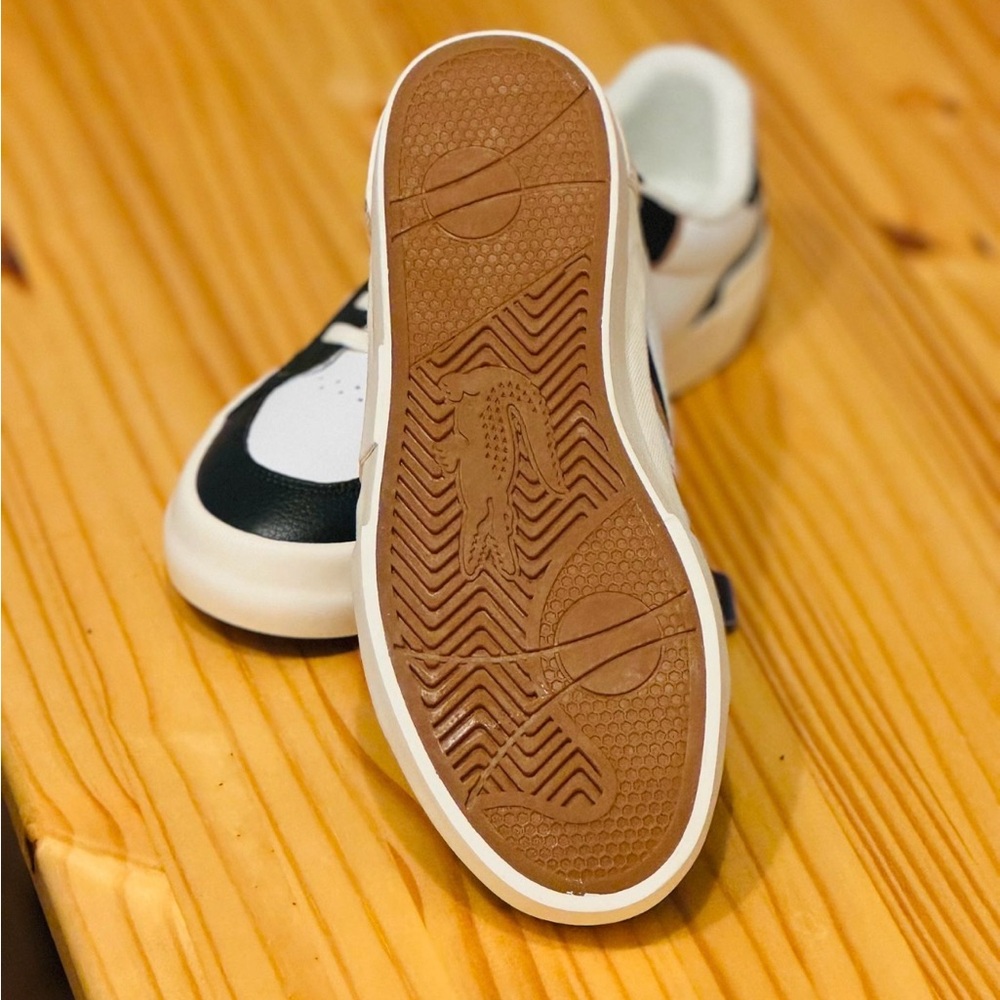 Lacoste Men's Black and White Sneakers - Picture 4 of 6